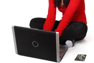 Pagamenti online sicuri: il confronto di Ecommerceit tra carta, PayPal, contrassegno e BNPL