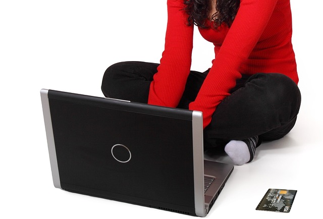 Pagamenti online sicuri: il confronto di Ecommerceit tra carta, PayPal, contrassegno e BNPL